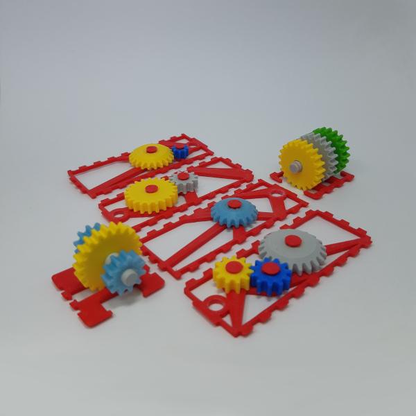 Įšardytas 3D spausdintas krumpliaračių žaisliukas.